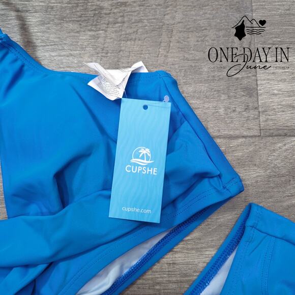 Cupshe Twist Front Bikini Swimsuit Size S - Picture 4 of 7